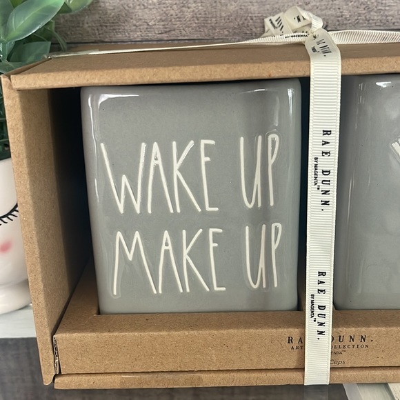 ❤️NEW!!!❤️ Rae Dunn Collection Set of Brush Cup.Gray color. - Picture 3 of 7